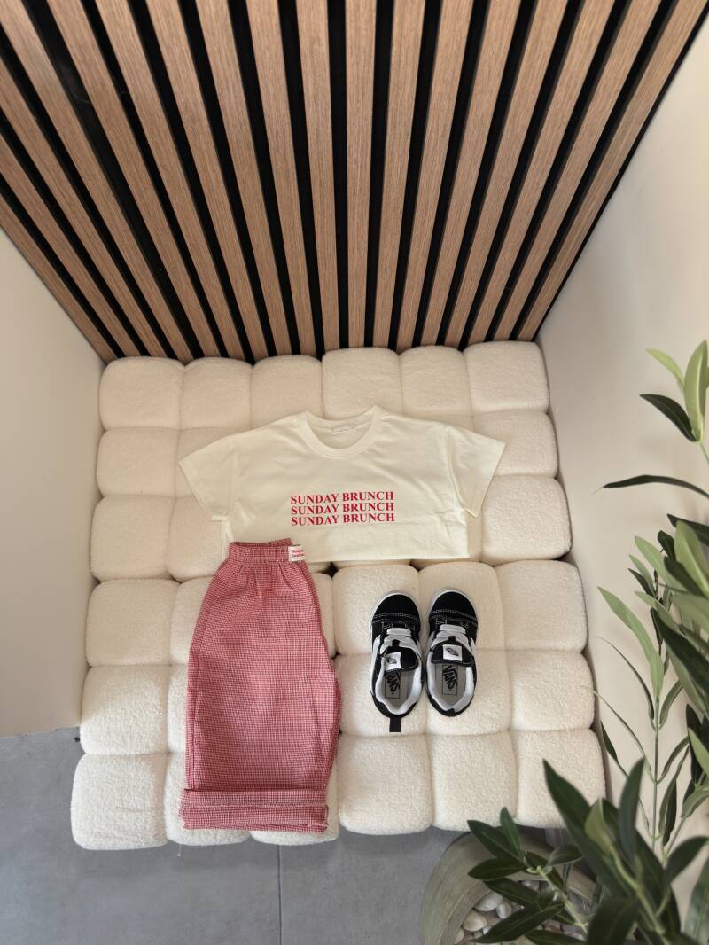 Brunch time tee white